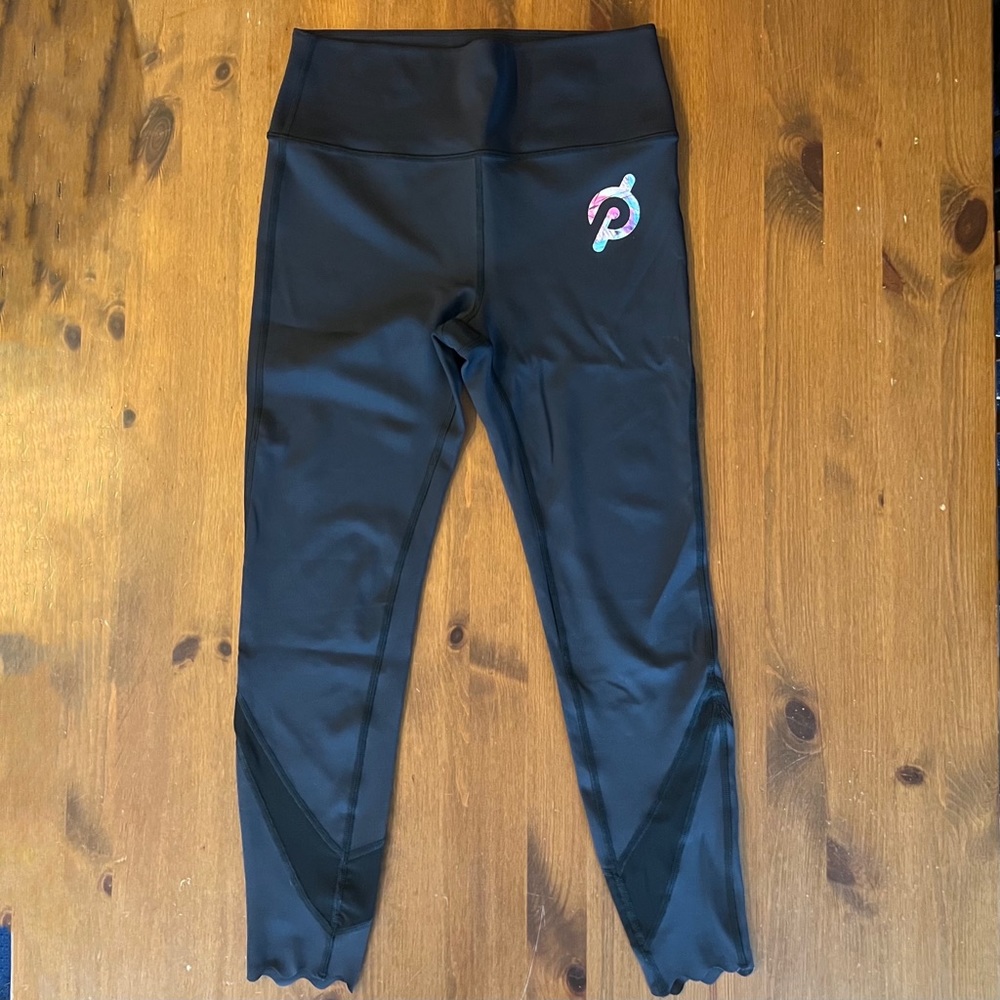 Peloton Move Mission Scallop Hem Legging